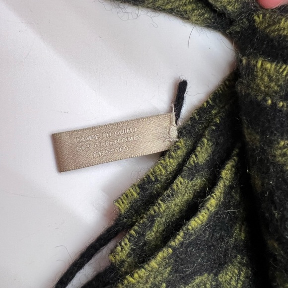 Nordstrom Cashmere Scarf Animal Print Green Black 70” long x 10” wide - Picture 3 of 3